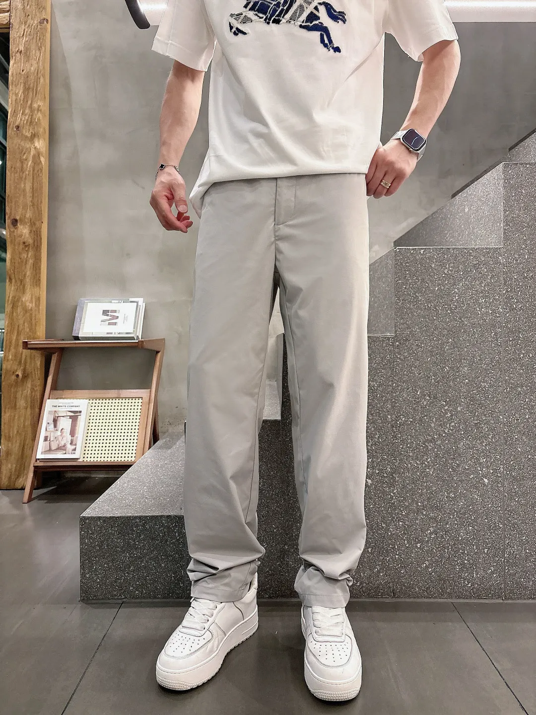 ， ， ， ， . . ， ， Sizes M-3x L